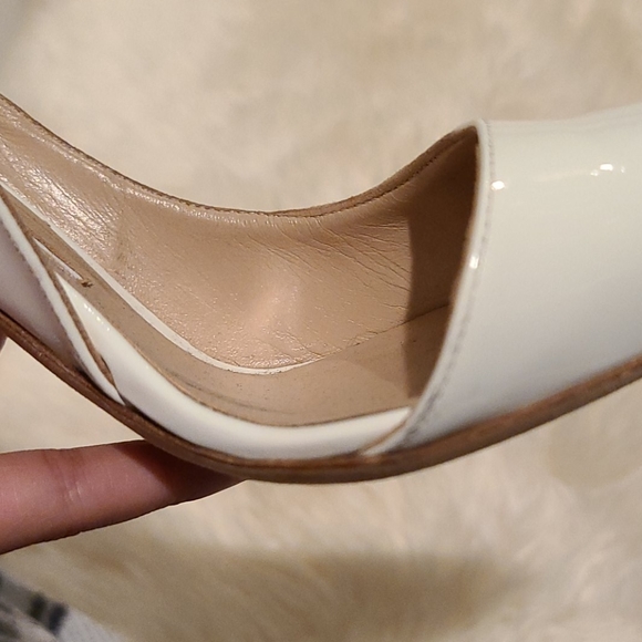 White Manolo Blahnik heels - Picture 5 of 7